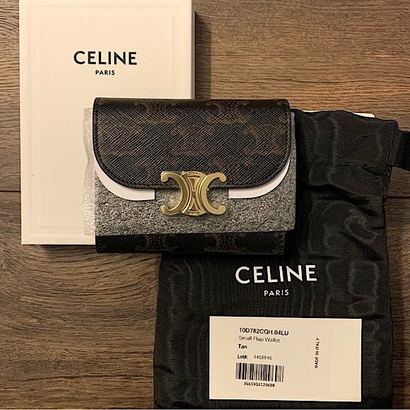 ❌SOLD❌ Celine Small Wallet Triomphe in Triomphe Canvas Tan - Picture 2 of 13